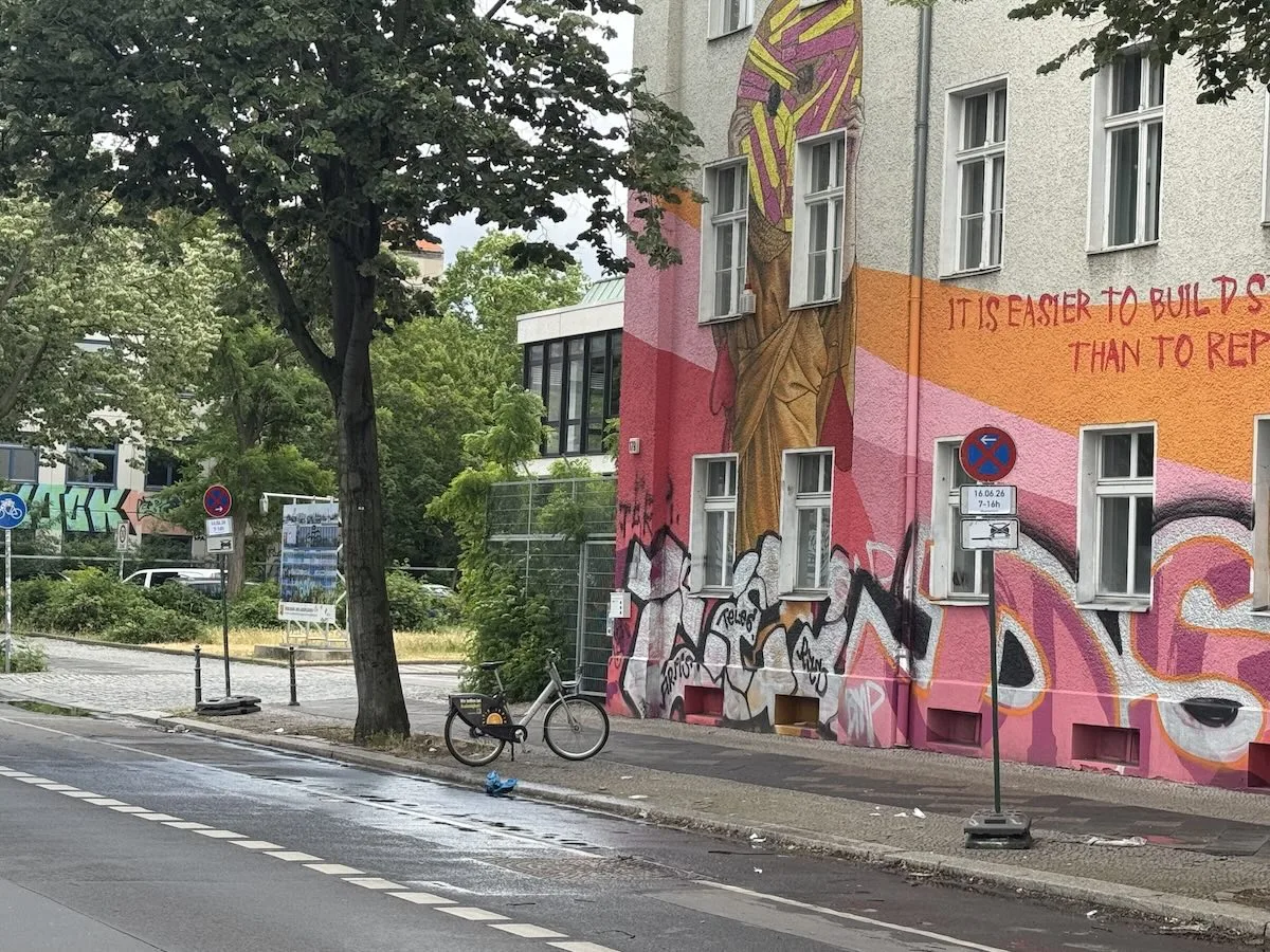 Halteverbotszone Berlin offiziell beantragen mit Schildern und Aufstellung